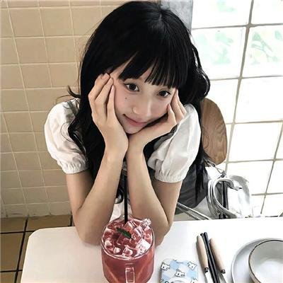 战舰春光海报